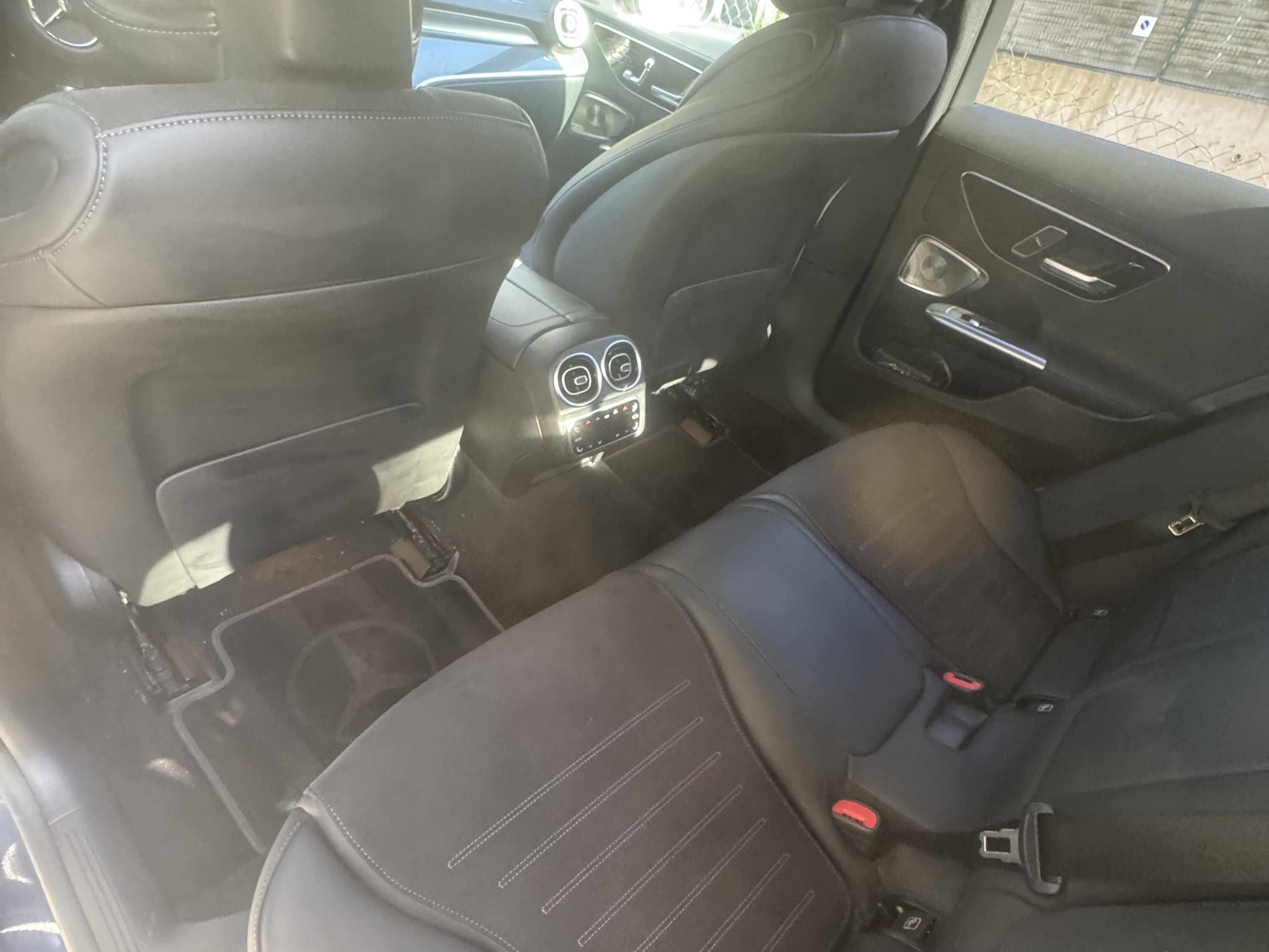 Mercedes Classe C 300de — sièges arrière